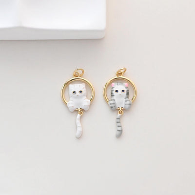 Dije de gatito esmaltado, colgante de gato, colgante de gatito moviendo la cola, chapado en oro de 18 quilates, accesorio para collar S1323
