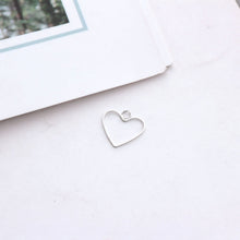 Load image into Gallery viewer, 10pcs- 14K Gold Plated Irregular Circle Pendant, Openwork Heart Pendant with loop, Connectors, DIY Jewelry Making Findings BY019