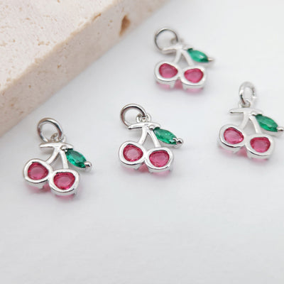 2 dijes de cereza roja de 9 x 8 mm, chapados en oro de 18 quilates, con pavé cúbico, para collar, accesorios de joyería S627