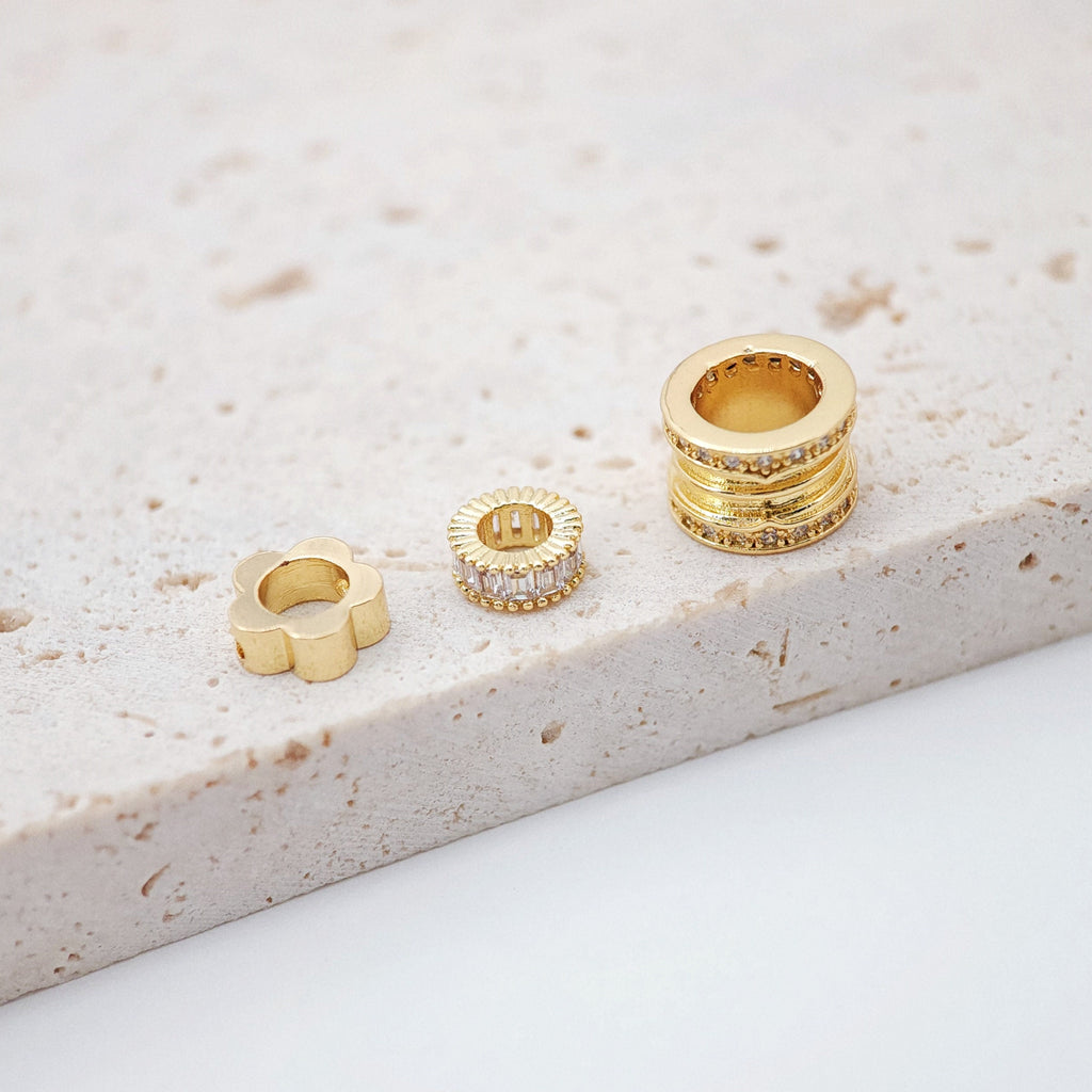 20PCS- Flower Spacer Beads, 18K Gold Plated , Dainty Bracelet Necklace Making Beads, Jewelry Finding S277