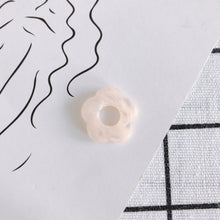 Load image into Gallery viewer, 10pcs Cute Flower Pendant, Resin Pendant for Jewelry Making, DIY Beads Finding MY118