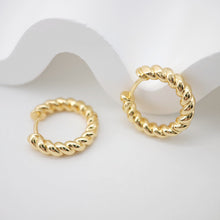 Load image into Gallery viewer, Gold Ear Hoops, 21x4mm, 18K Gold Plated Leverback Earrings, Huggie Hoops Earring S1065