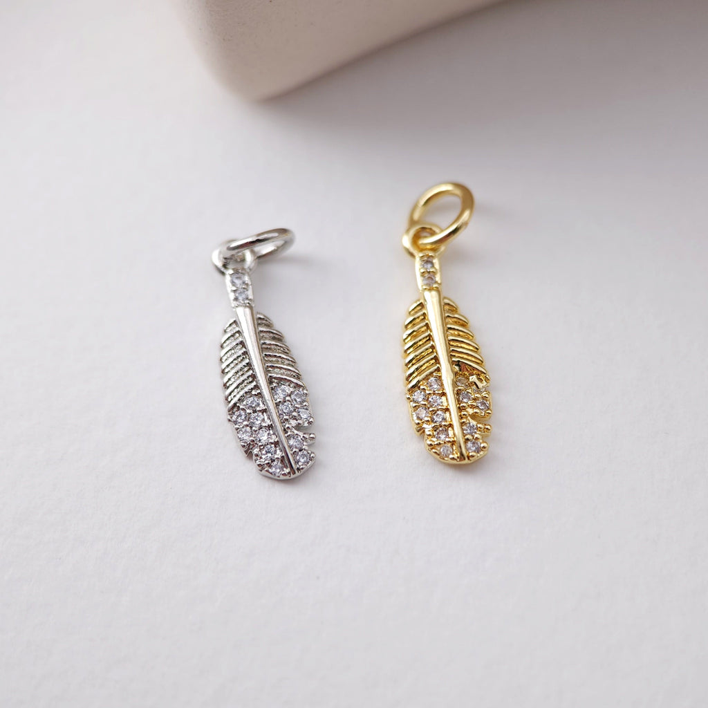 Dije de hoja con pavé de circonita cúbica, colgante de hoja, conectores para pendientes Danity, dijes para pendientes de latón chapado en oro auténtico de 18 quilates, accesorios de joyería S1203