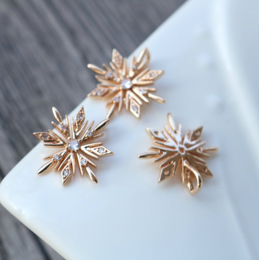Snowflake Charm, Cubic Zircon Crystal Snowflake Pendant, CZ Earring Charms,  Gold Plated Brass Earring Charms, Jewelry Findings HL016-F143