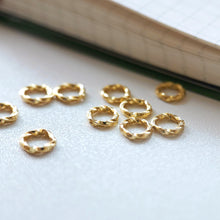 Load image into Gallery viewer, 20PCS Thick Open Jump Ring, 18K Shiny Gold Plated Jump Ring Connectors 7mm for Jewelry Making Supply S734