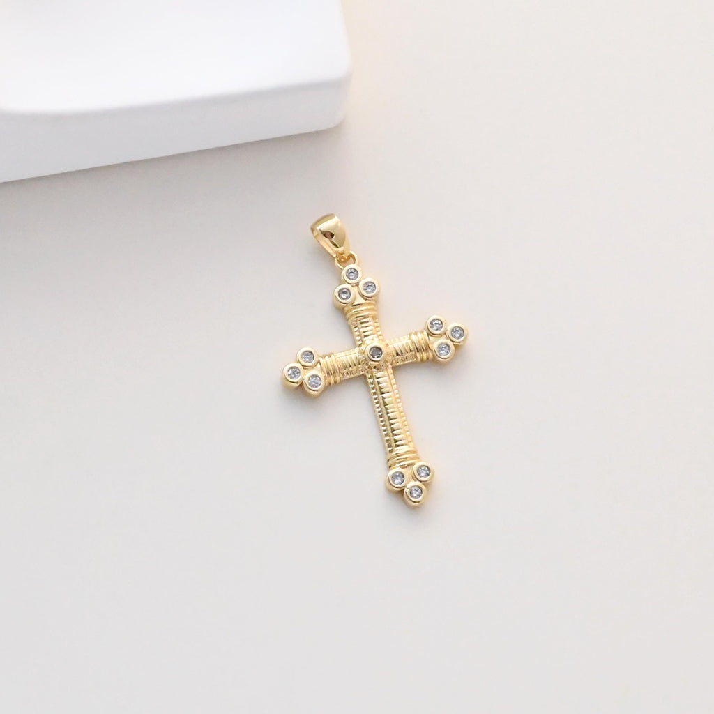 Dijes de cruz, colgante de cruz con pavé de circonitas, colgante religioso, latón chapado en oro de 18 quilates, dijes para hacer collares, accesorios de joyería S1335