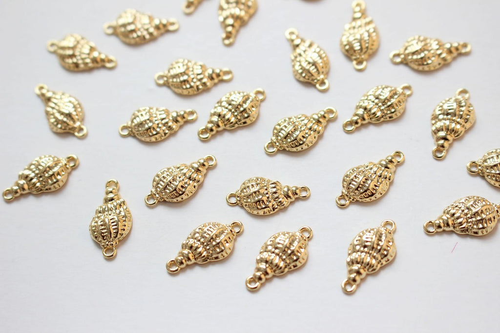 Gold Seashell Charm, Marine Life Pendant, Starfish, Seahorses, 18k Gold Plated Brass, Bracelet Making, Jewelry Findings GZ424