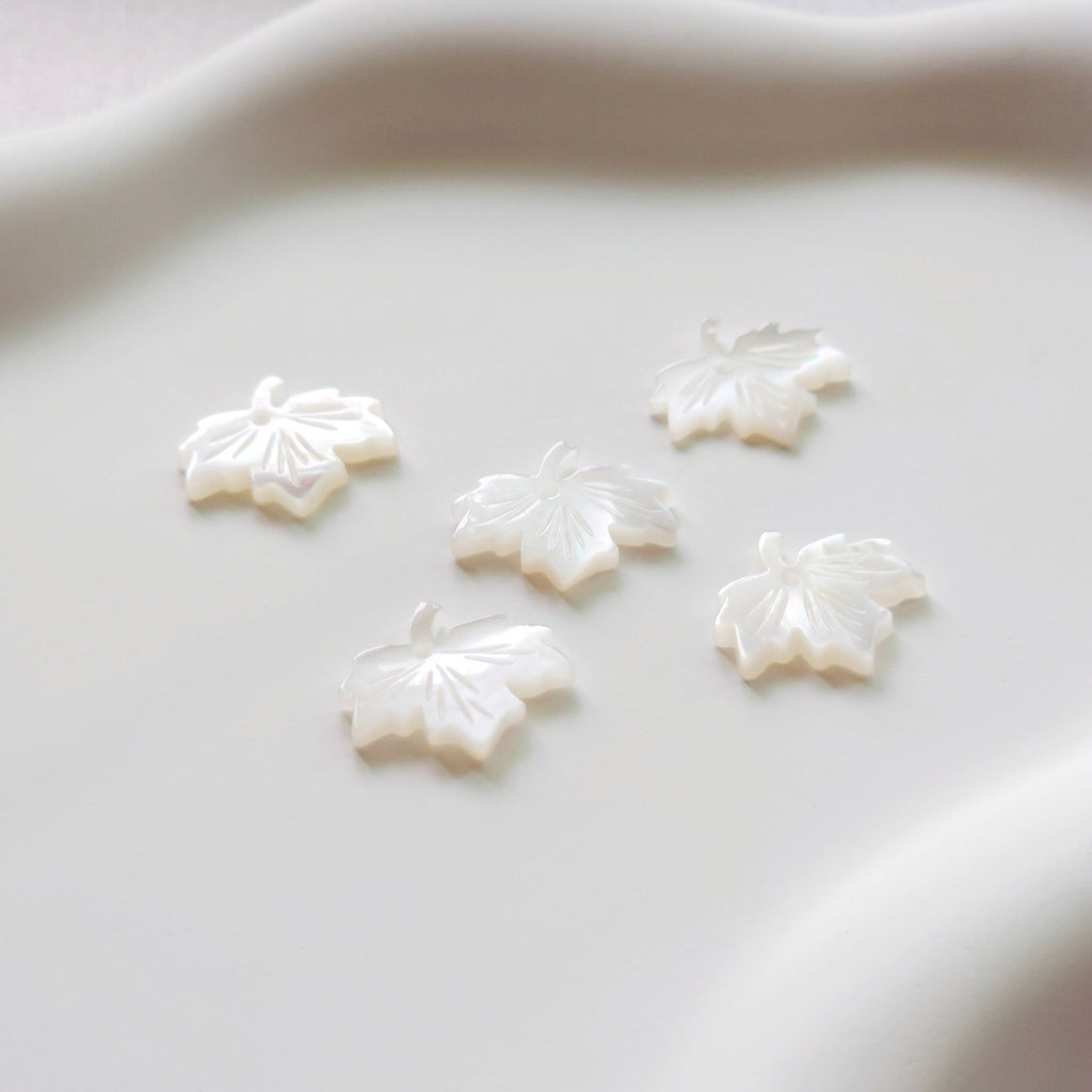 Maple Leaf White Mother-of-Pearl, MOP Shell Pendant, Carved White Nacre, Shell Charm, Mother of Pearl Jewelry Making Findings RY021