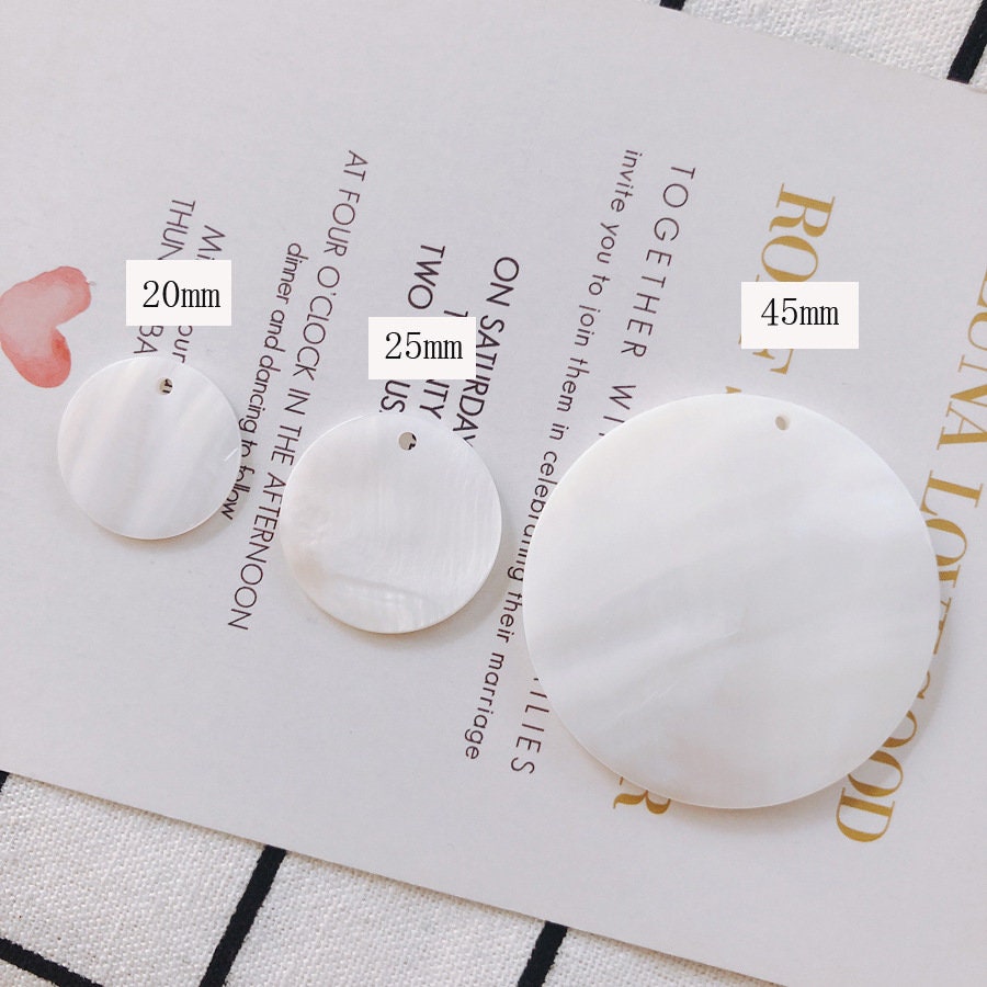 10 colgantes redondos de concha, dijes de concha, accesorios para aretes y bisutería MY107