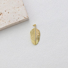 Cargar imagen en el visor de la galería, Dijes de hoja, dijes de hoja con pavé de circonita cúbica, 30 mm, 48 mm, colgante de hojas chapado en oro de 18 quilates, dije para crear collares y aretes, accesorios de joyería S1345