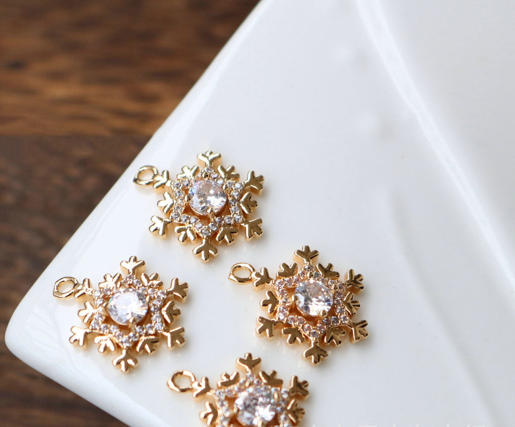 Snowflake Charm, Cubic Zircon Crystal Snowflake Pendant, CZ Earring Charms,  Gold Plated Brass Earring Charms, Jewelry Findings HL003-F166