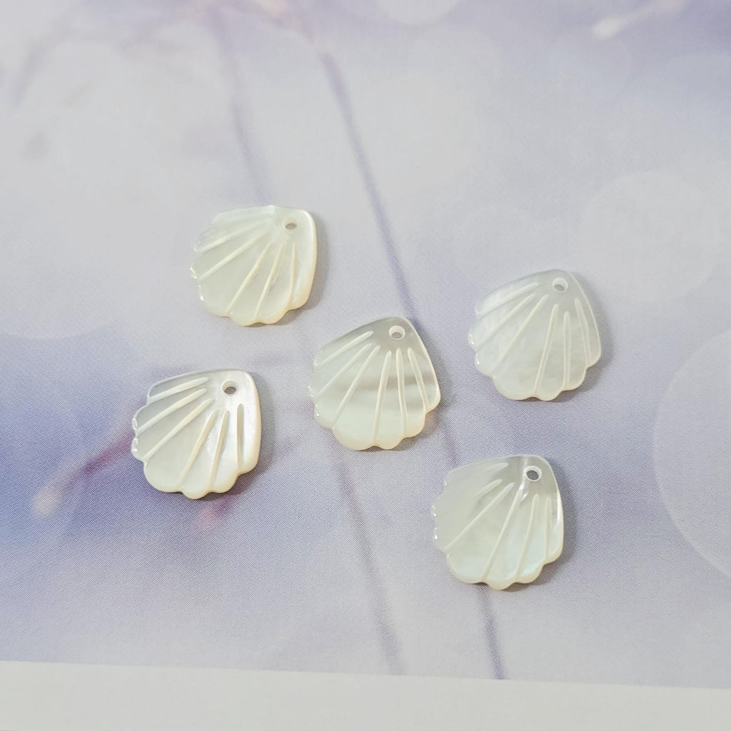 Leaf Shape Shell Pendant, Pearl Oyster Pendant, Shell Charm, Earring Making Findings, Jewelry Making Findings RY067