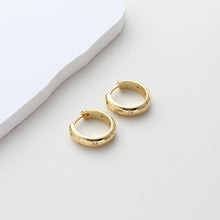 Cargar imagen en el visor de la galería, Aros de circonita cúbica con forma de estrella, aros redondos, pendientes de palanca chapados en oro de 18 quilates, aros tipo huggie, accesorios para pendientes DIY S1418