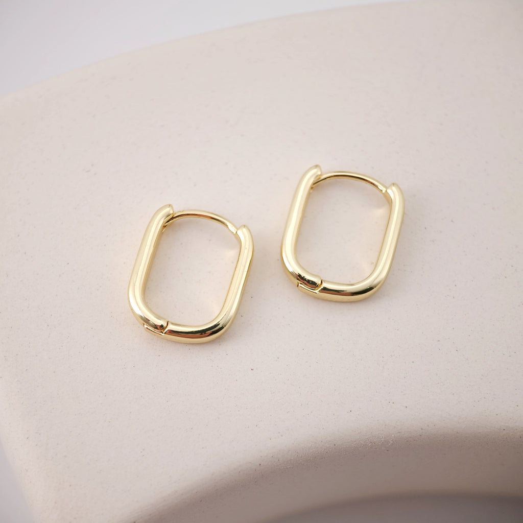 Gold U Shape Hoop Earring, 16.6*14mm, 18K Gold Plated Leverback Earrings, Huggie Hoops Earring D0119