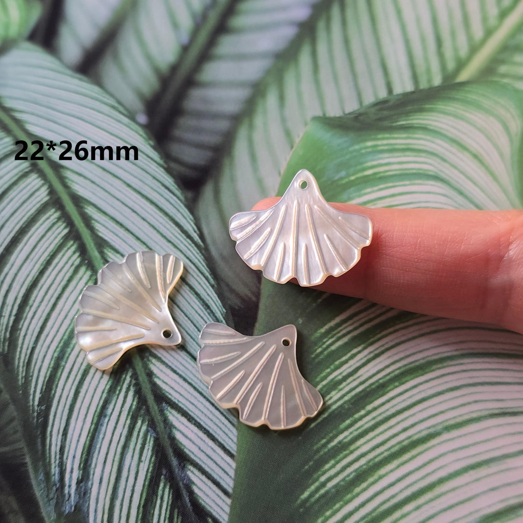 Leaf Shape Shell Pendant, Pearl Oyster Pendant, Shell Charm, Earring Making Findings, Jewelry Making Findings RY065
