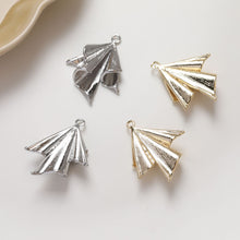 Load image into Gallery viewer, Wrinkled Pendant, Pleted Charm, Wedding Pendant, 14K Gold Plated, Necklace Making Charms, Jewelry Findings ZZ041