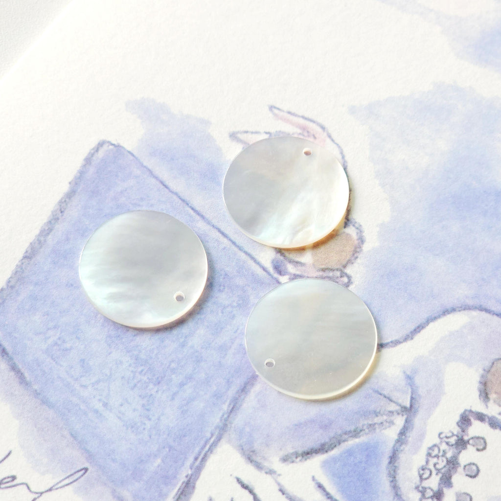 10 colgantes de concha redondos, dijes de concha, accesorios para aretes y bisutería RY036