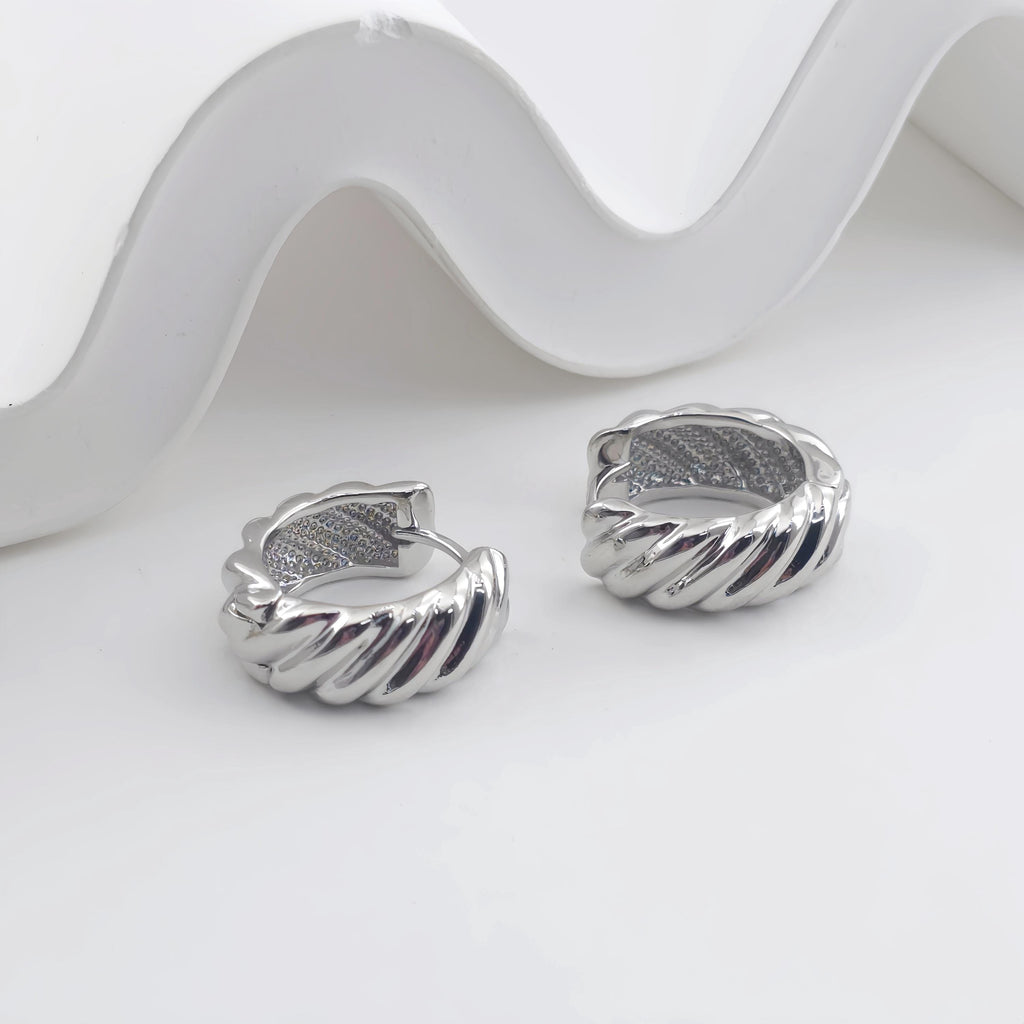 Gold Round Pleated Ear Hoops, 18K Gold/Silver Plated Leverback Earrings, Huggie Hoops Earring D0569