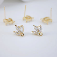 تحميل الصورة إلى عارض المعرض، أقراط على شكل ورقة من الزركونيا المكعبة، دعامة مطلية بالذهب مع حلقة، مضادة للحساسية، أدوات يدوية الصنع للعثور على الأقراط، لوازم صنع الأقراط بنفسك D0030