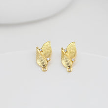 Cargar imagen en el visor de la galería, Poste para pendientes de hoja, pendiente de botón de latón chapado en oro auténtico de 18 quilates con aro, pavé de circonitas, pasador de plata S925, sin níquel, fornitura para pendientes D0435