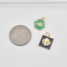 تحميل الصورة إلى عارض المعرض، قلادة صدفة مربعة متعددة الألوان من المينا، صدفة، نحلة، مطلية بالذهب عيار 18 قيراطًا، قلادة لصنع الأساور S20756