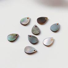 Load image into Gallery viewer, Drop Black Mother-of-Pearl, MOP Shell Pendant, Engraved Black Nacre, Shell Charm, Shell Jewelry Making Findings RY047