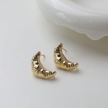 Load image into Gallery viewer, Moon Ear Post, Cow Horn Post, S925 Silver Ear Pin Nickel Free Earrings, Gold Ear Stud, Hypoallergenic Earring Findings GZ731