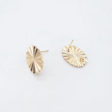 تحميل الصورة إلى عارض المعرض، أقراط أذن بيضاوية الشكل بتصميم مطوي مع حلقة، دبوس أذن من الفضة الاسترلينية 925 خالٍ من النيكل، أقراط أذن بيضاوية الشكل مقطوعة بالماس، نتائج أقراط مضادة للحساسية ZX101