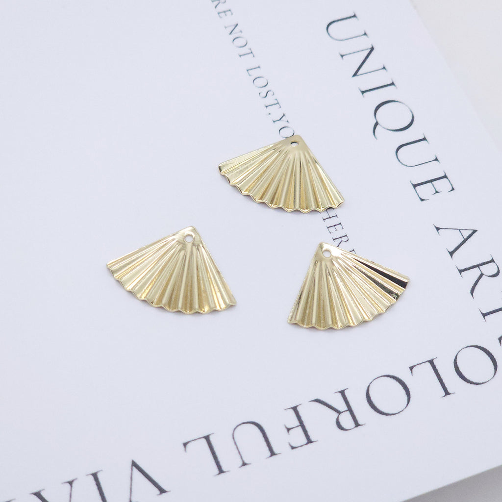 10pcs Gold Fan Shape Charms, 14K Gold/Silver Plated, Dainty Fan Shape Pendant, Bracelet Making Pendant ZZ074-D