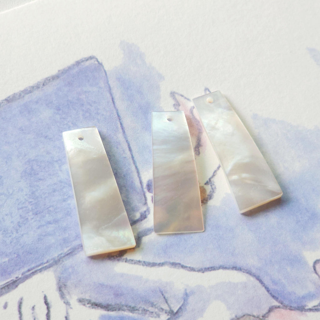 Rectangular White Mother-of-Pearl, MOP Shell Pendant, Engraved White Nacre, Shell Charm, Rectangular Shell Jewelry Making Findings RY037