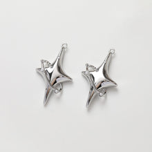 Load image into Gallery viewer, North Star Charms,  Crystal Cubic Pave Star Pendant, 14K Gold Plated, Gold/Silver, Necklace Making Star Charms, Jewelry Findings GZ312