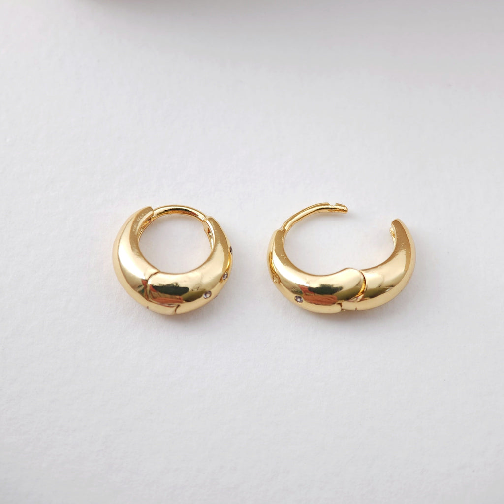 Small Gold Ear Hoops, 12*11.6mm, 18K Gold Plated Leverback Earrings, Huggie Hoops Earring S1183
