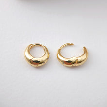 Load image into Gallery viewer, Small Gold Ear Hoops, 12*11.6mm, 18K Gold Plated Leverback Earrings, Huggie Hoops Earring S1183
