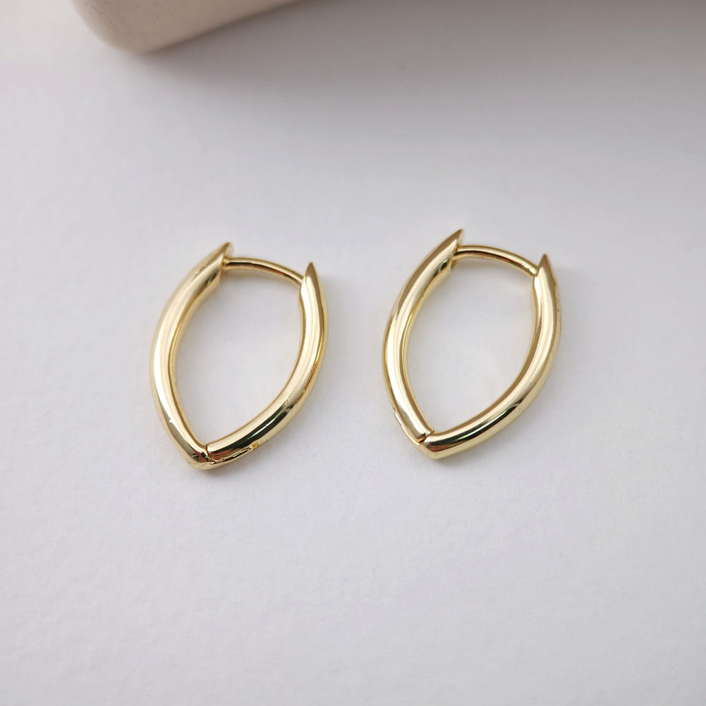 Gold Drop Shape Hoop Earring, 17*12mm, 18K Gold Plated Leverback Earrings, Huggie Hoops Earring D0127