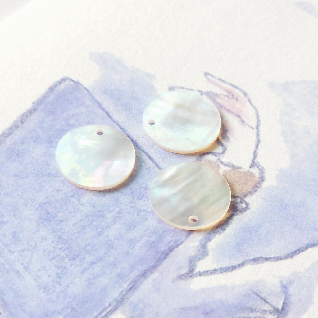 10 colgantes de concha redondos, dijes de concha, accesorios para aretes y bisutería RY036