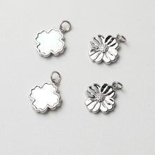 Load image into Gallery viewer, Flower Charm, Shell Flower Pendant, 14K Gold/Silver Plated, Necklace Earring Making Charms, Jewelry Findings GT029