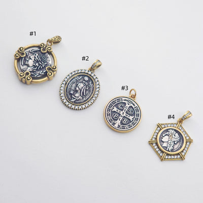 Antique Silver Portrait Pendant, Round Charm, Oval Charm, Necklace Making Charm, Jewelry Findings S1148