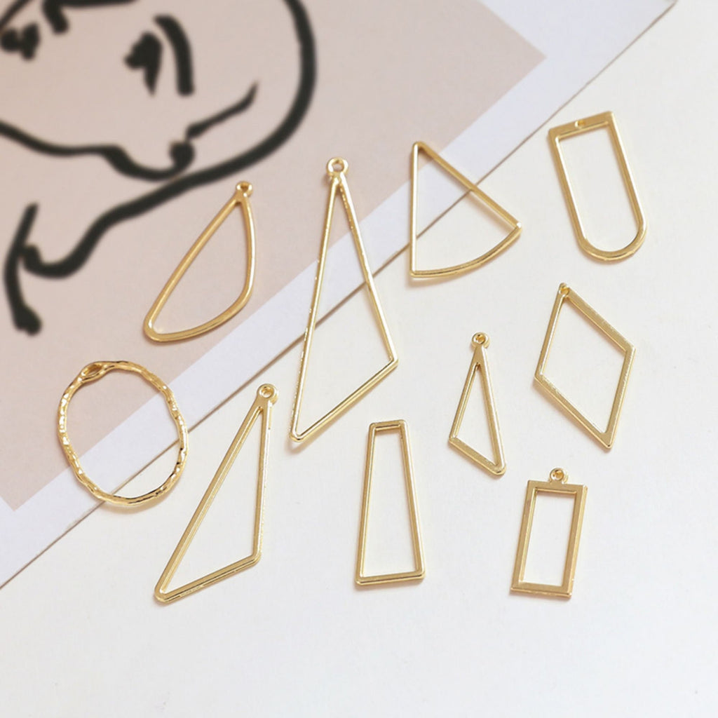 10 colgantes calados con aro, triángulo, diamante, rectangular, chapado en oro de 18 quilates, BY017