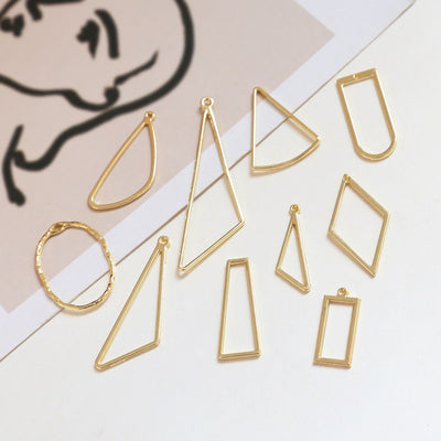 10 قطع من القلادة المخرمة مع حلقة، مثلث، ماسي، مستطيل، مطلية بالذهب عيار 18 قيراط، قلادة BY017