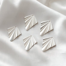 Load image into Gallery viewer, Rhombus Shaped Ruffled Textured Pendant, Charm, 14K Gold/Silver Plated, Jewelry Making Findings JH014