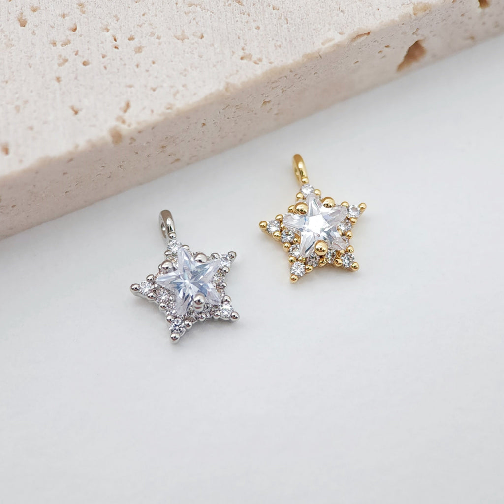 Tiny Star Charms, 8mm Crystal Cubic Star Pendant, 18K Gold Plated, Necklace charms, Jewelry Findings S692