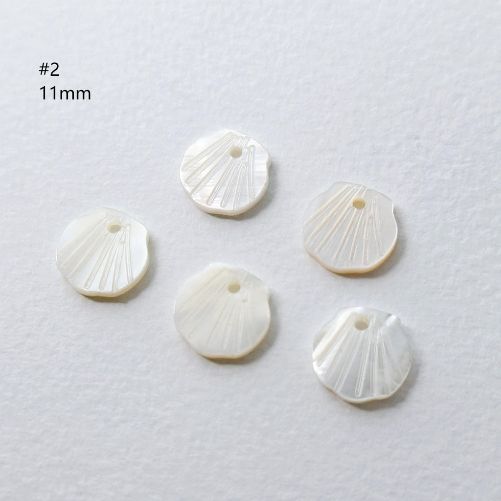 10pcs Small Leaf Shape White Mother-of-Pearl, MOP Shell Pendant, White Nacre, Shell Charm, Mother of Pearl Jewelry Making Findings RY059