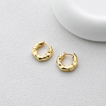 Load image into Gallery viewer, Gold Hammered Ear Hoops, 18mm, 18K Gold Plated Leverback Earrings, Huggie Hoops Earring S1106-D