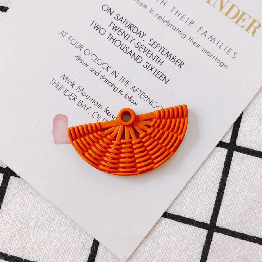 10pcs Fan Shape Pendant, Resin Pendant for Jewelry Making, DIY Beads Finding MY013