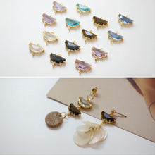 Load image into Gallery viewer, Danity Half Circle Connector with 2 holes, 14K Gold Plated, Crystal Connectors, 15x15mm Jewelry Findings JH032