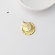 Cargar imagen en el visor de la galería, Dije de sol dorado, colgante redondo de sol con rayos, chapado en oro de 18 quilates, para hacer collares, accesorios de joyería