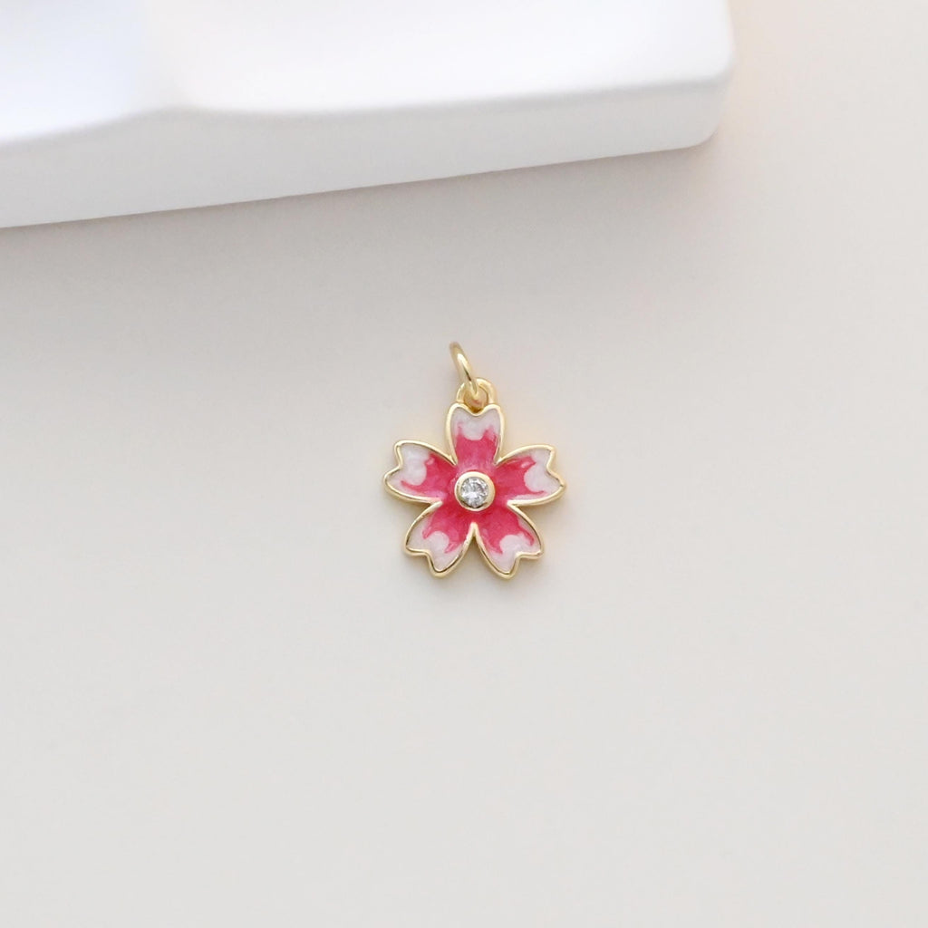 Dijes de flores esmaltadas pequeñas, colgante chapado en oro de 18 quilates, dijes para collares y pendientes, accesorios para bisutería S1319