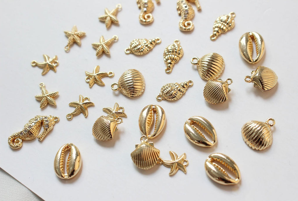 Gold Seashell Charm, Marine Life Pendant, Starfish, Seahorses, 18k Gold Plated Brass, Bracelet Making, Jewelry Findings GZ424