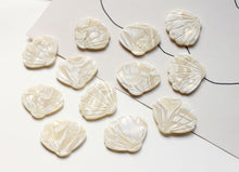 Load image into Gallery viewer, 10PCS Faux shell pendant, Acetic Acid, Acetate Sheel Pendant, Earring Finding GZ285