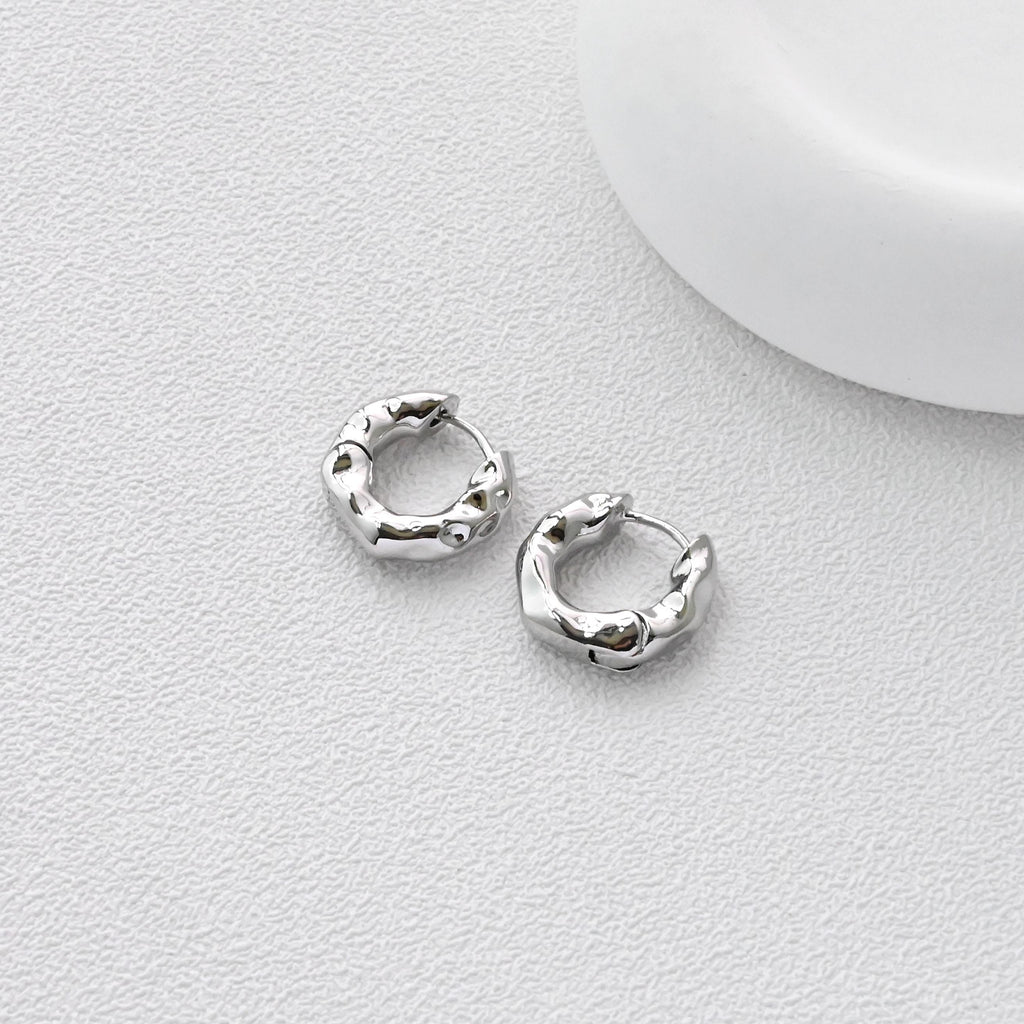 Gold Hammered Ear Hoops, 18mm, 18K Gold Plated Leverback Earrings, Huggie Hoops Earring S1106-D